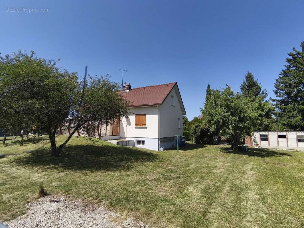 Photo 2 - Maison à CHARMONT-SOUS-BARBUISE