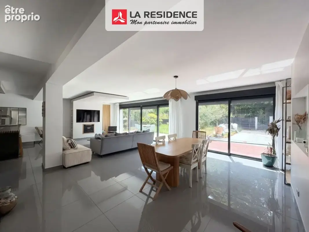 Maison 130 m² à Marly-Le-Roi  - photo 2
