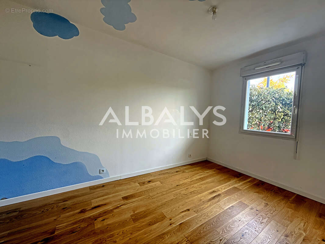 Appartement en rez-de-chaussée. Libourne les Dagueys - - photo 4