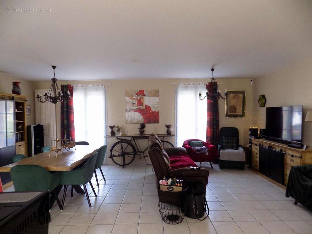 Maison 97 m² à Lye  - photo 6
