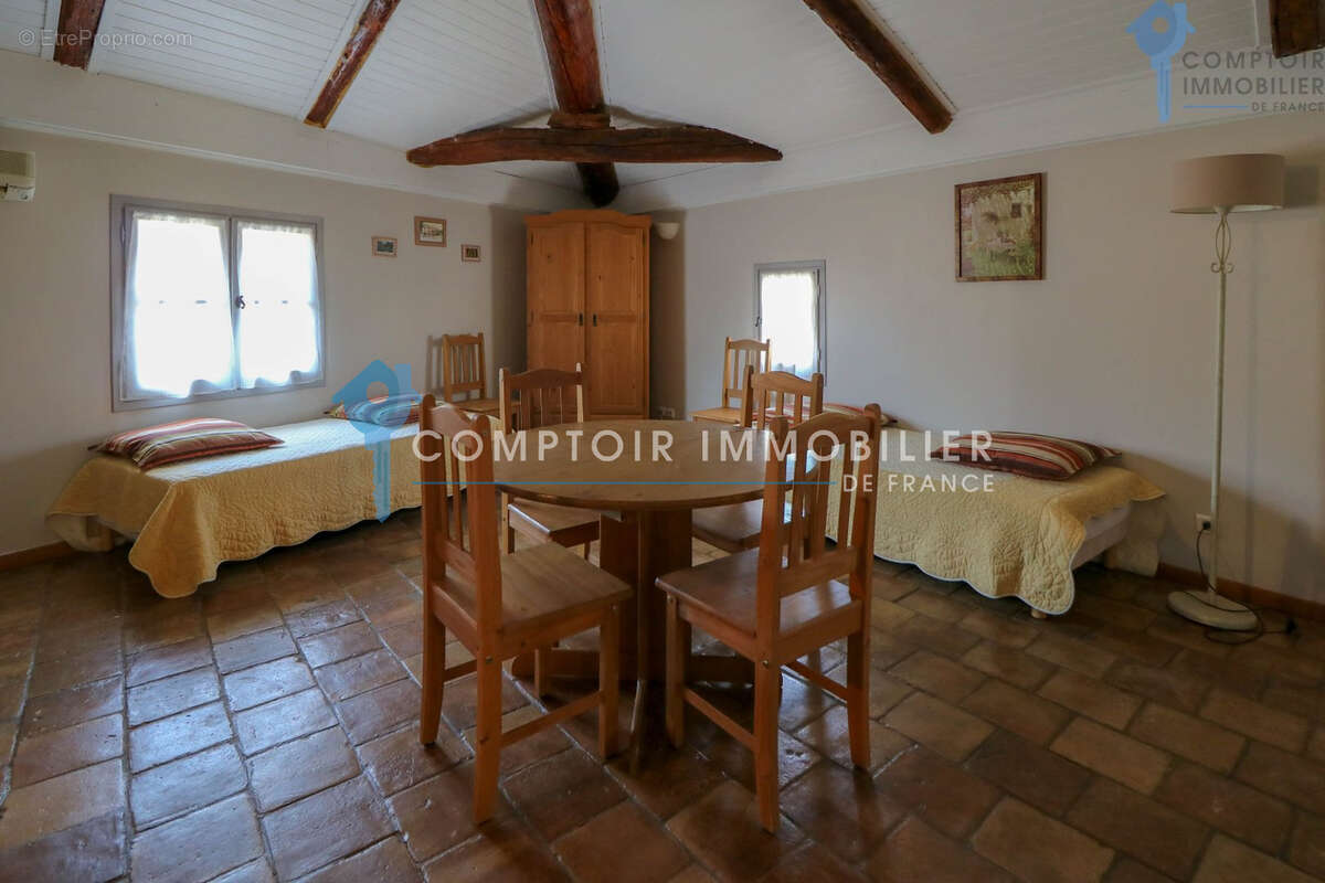 A Vendre GARD (30) - Grande propriété de charme avec piscine en périphérie d'Uzès - photo 14