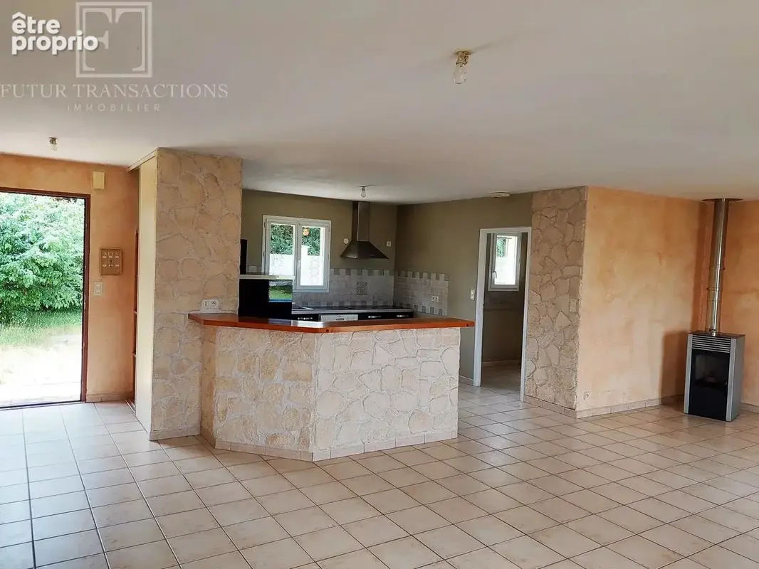 Plain pied sur 2350 m² - photo 5