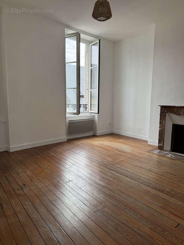 Appartement à PITHIVIERS