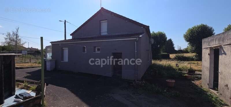 CHARMANTE Maison mitoyenne avec piscine - photo 2