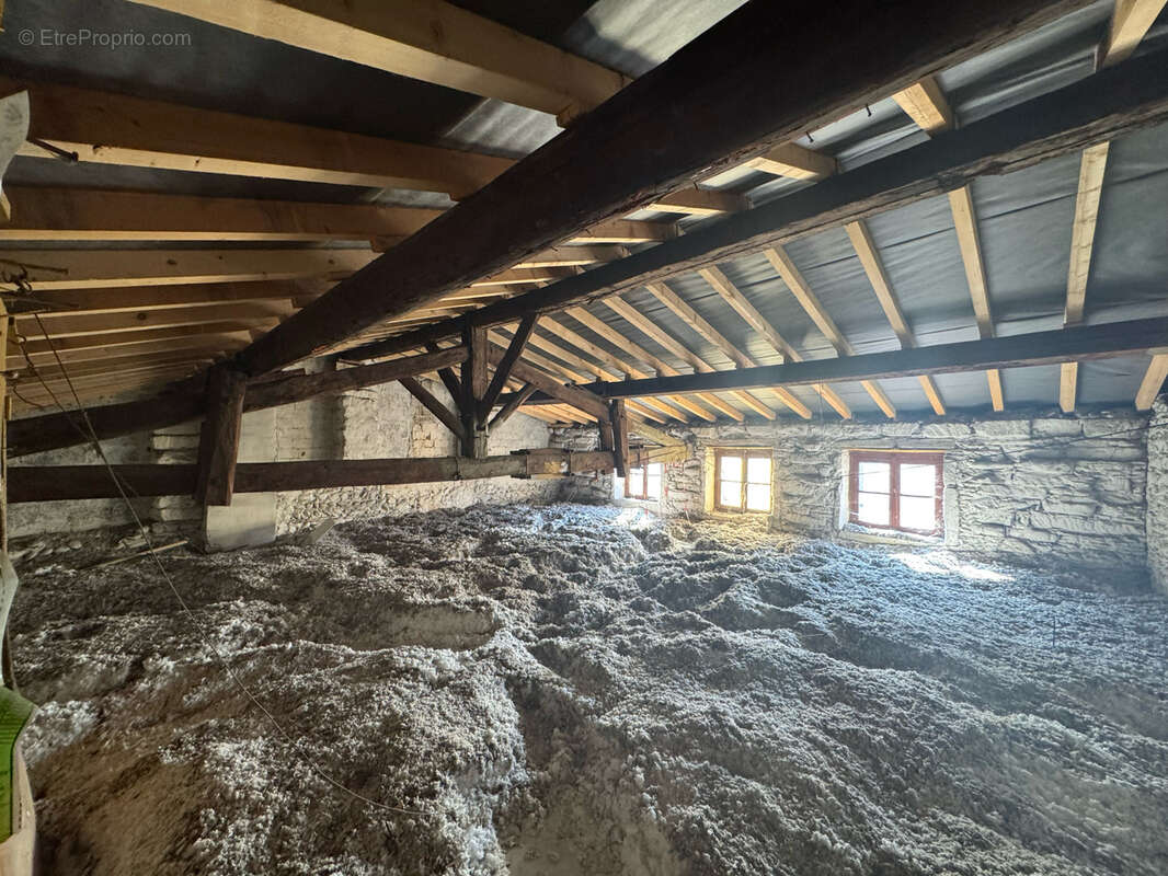 Maison à LE PEAGE-DE-ROUSSILLON