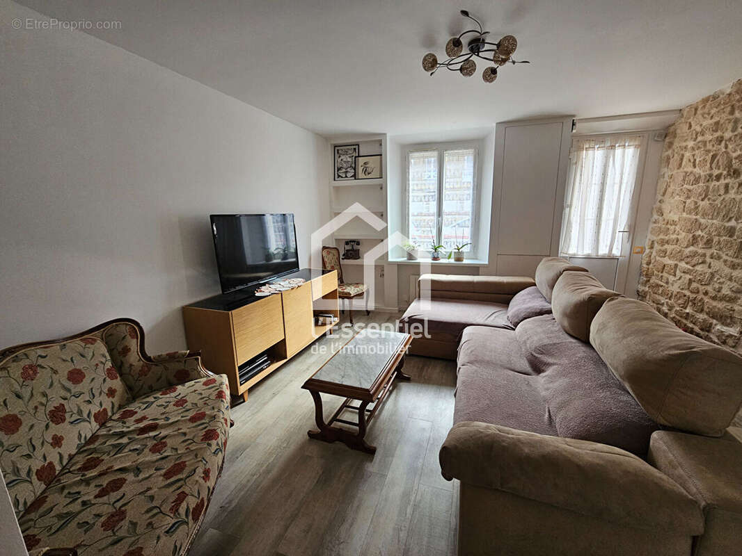 Appartement à VAUX-SUR-SEINE