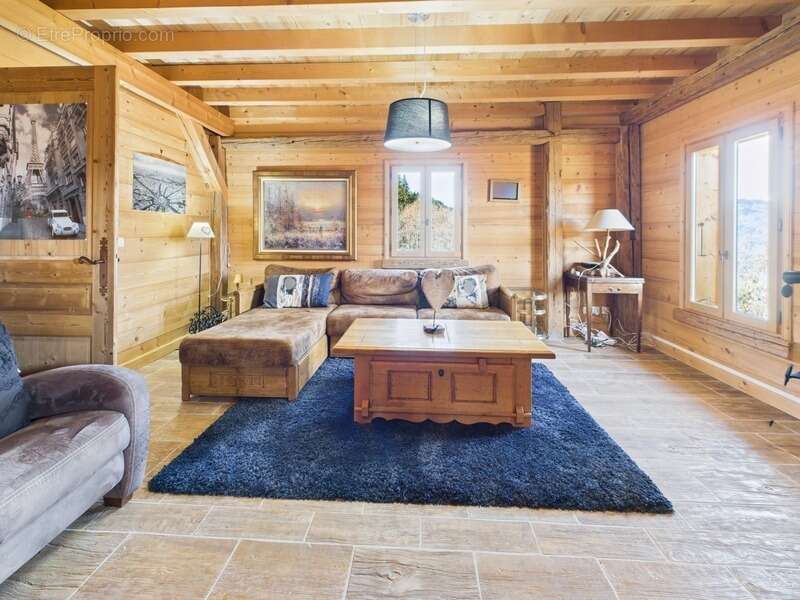 Maison à MORILLON