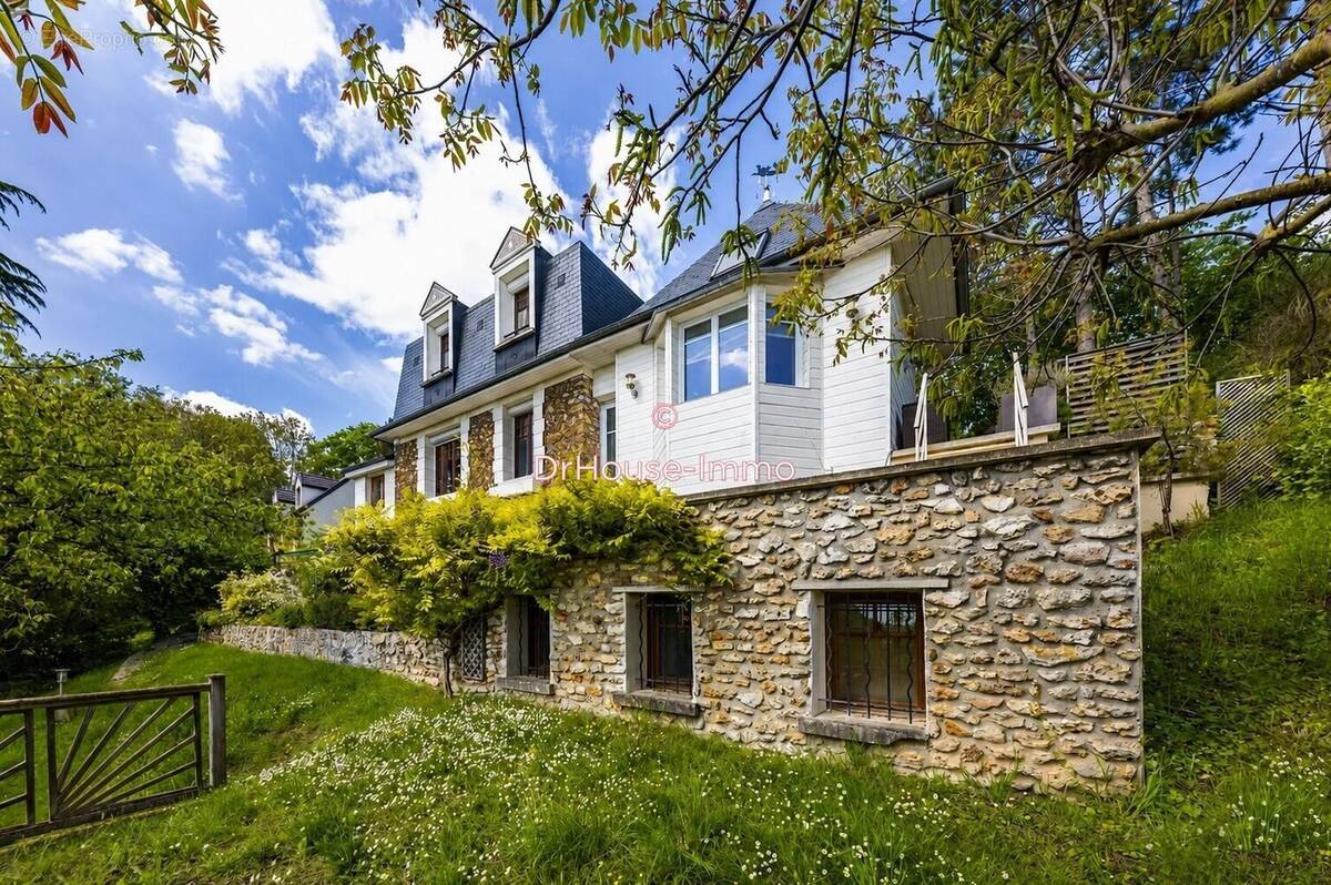 Maison à VAUX-SUR-SEINE