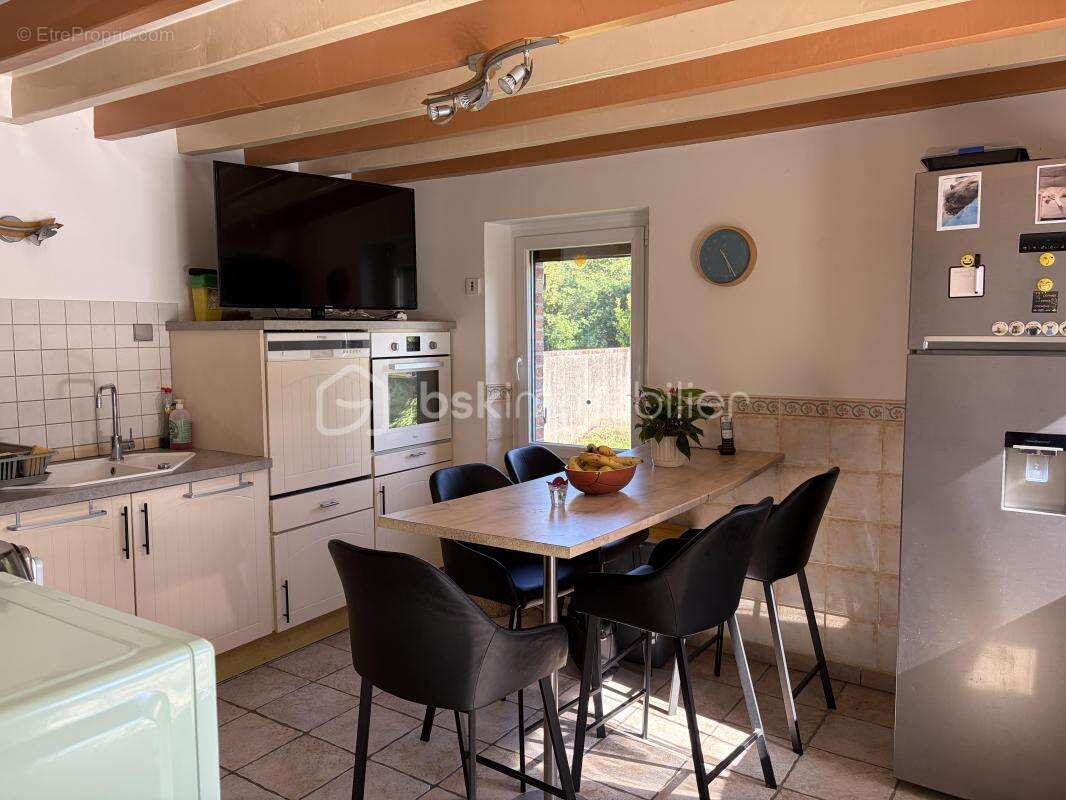 Maison à LA SELLE-SUR-LE-BIED