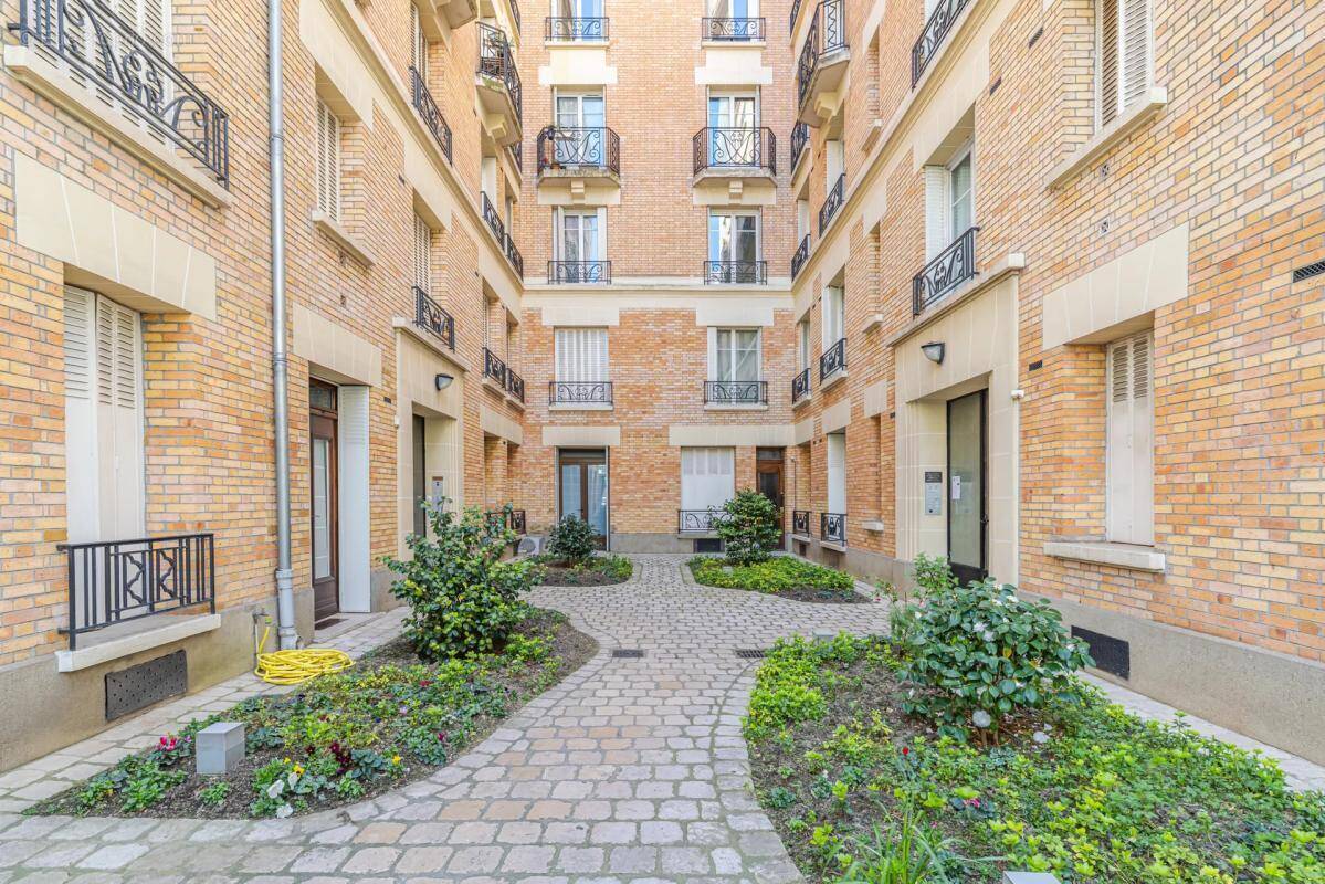 Appartement à NEUILLY-SUR-SEINE