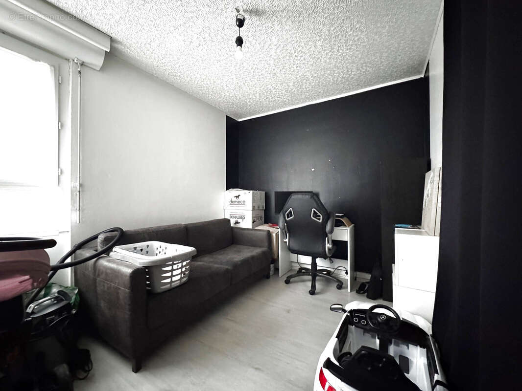 Appartement à SURVILLIERS