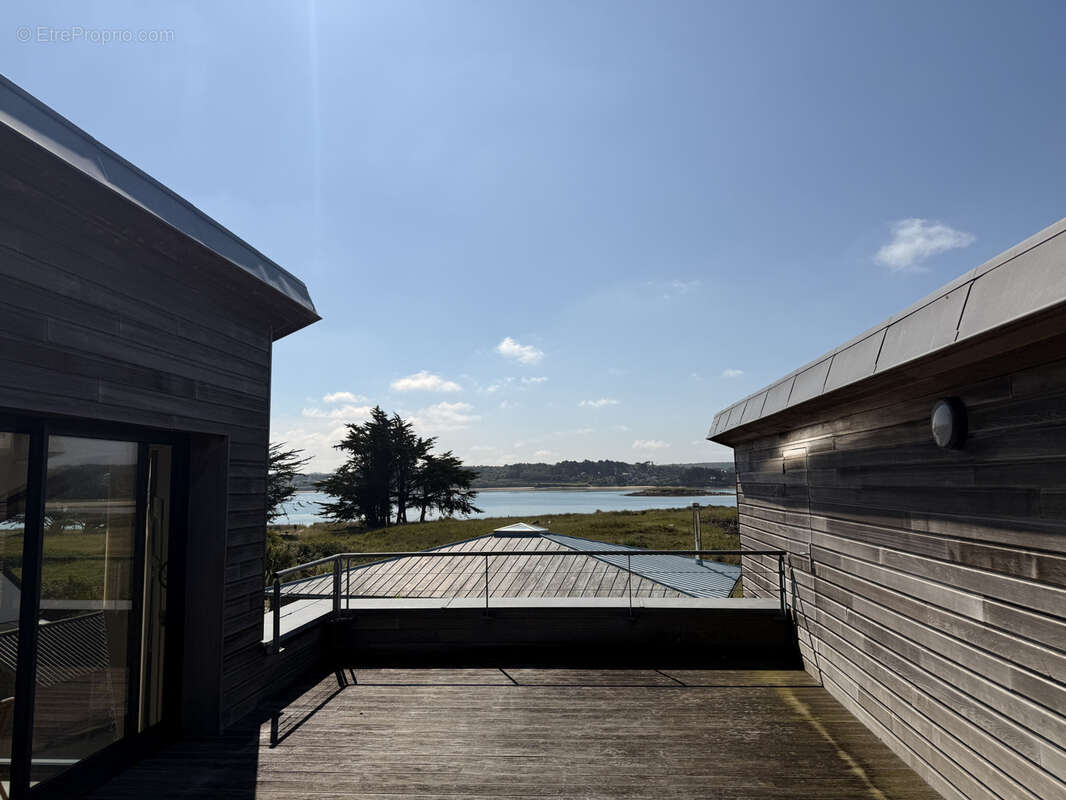 ILE GRANDE : Triplex vue mer a 100M de la plage - photo 2