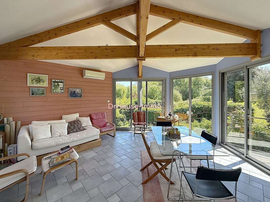 Maison à L'ISLE-D'ESPAGNAC
