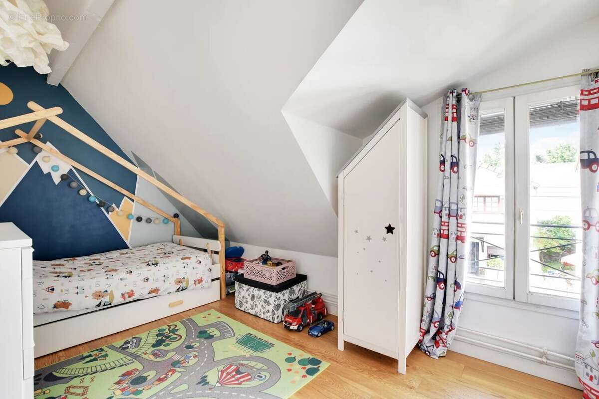 Appartement à COLOMBES