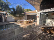 Maison à SAINT-CYR-SUR-MER