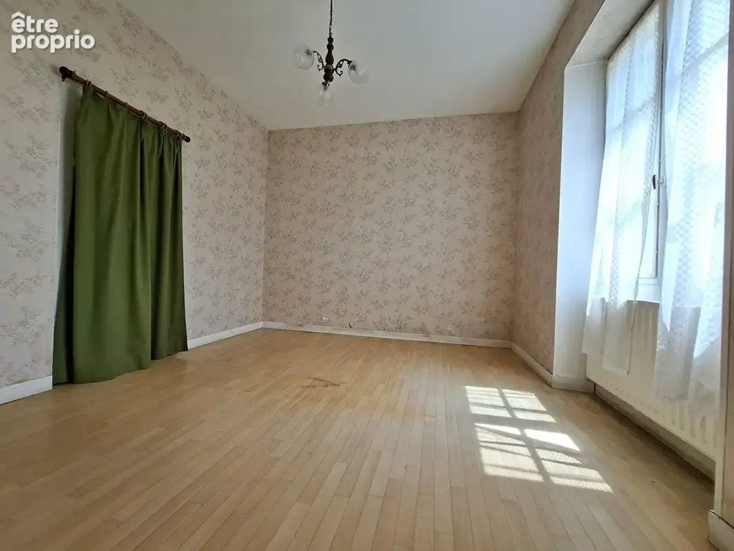 Maison en pierre + grange -Terrain env. 1 390m² -Beau potentiel - Saint-André-des-Eaux - photo 4