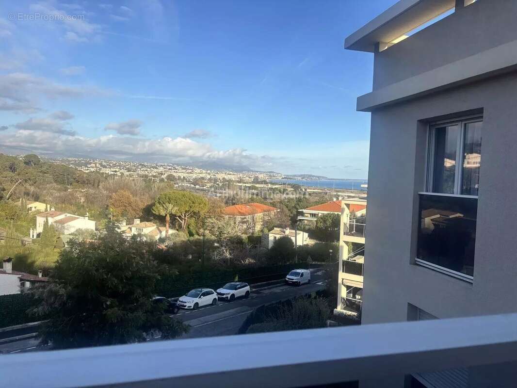 Appartement à VILLENEUVE-LOUBET