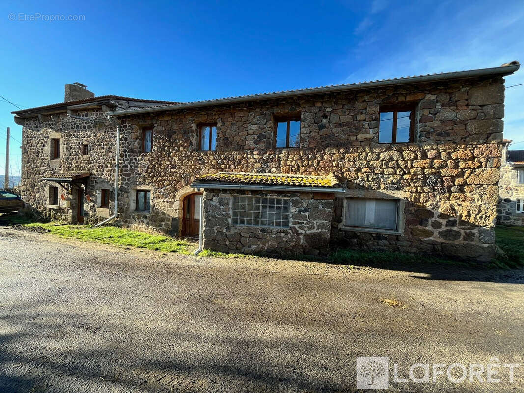 Maison à SAUGUES