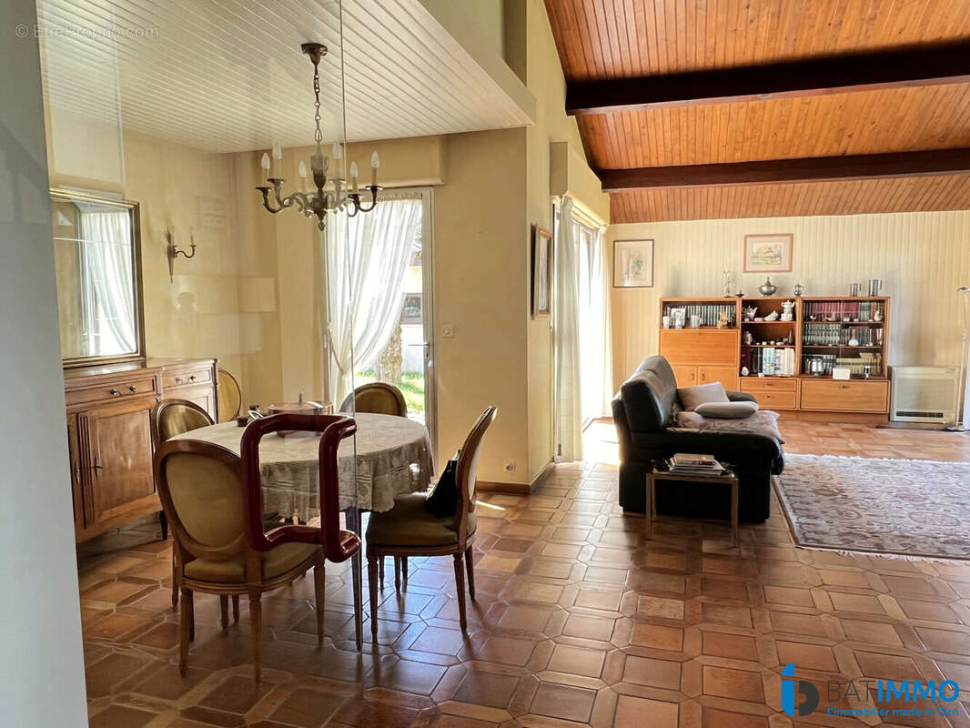 RdJ - Séjour - Maison à ALBI