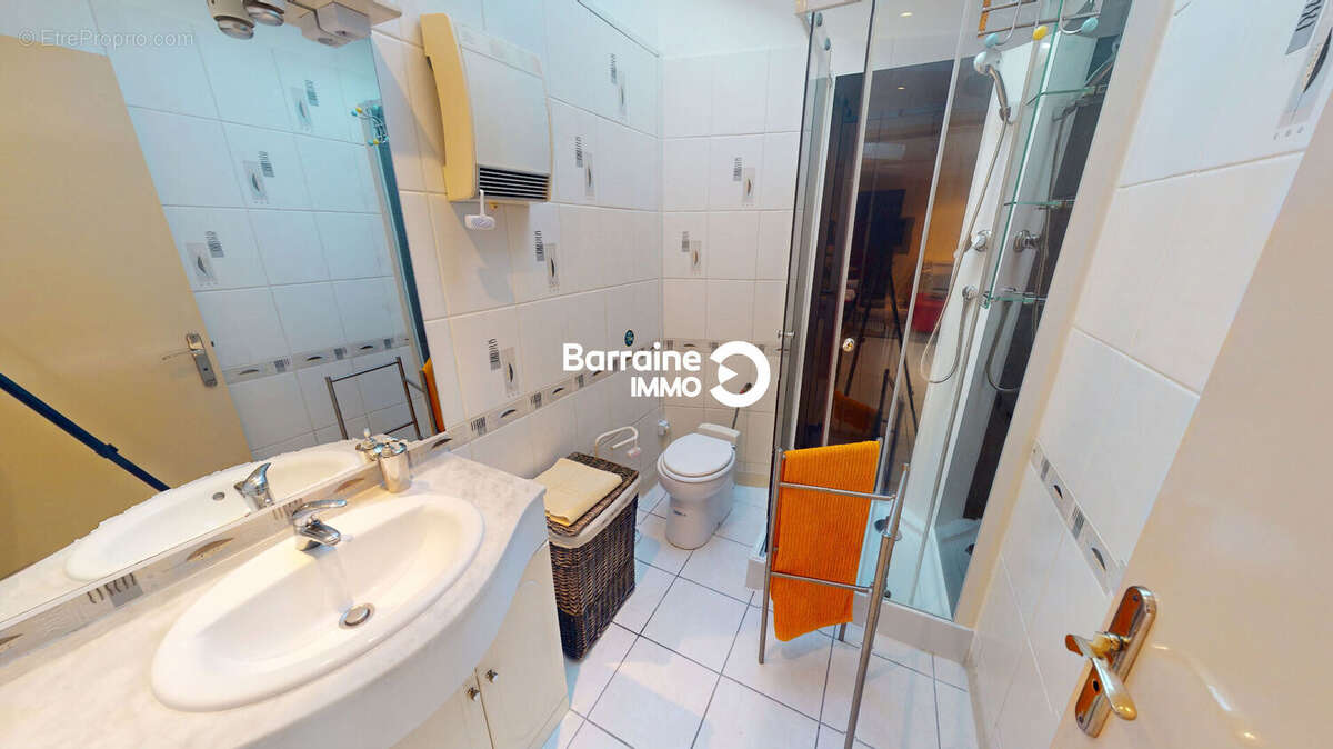 Maison à LE RELECQ-KERHUON