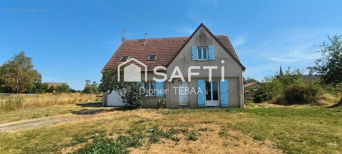 Maison 130 m² à Senonches  - photo 1