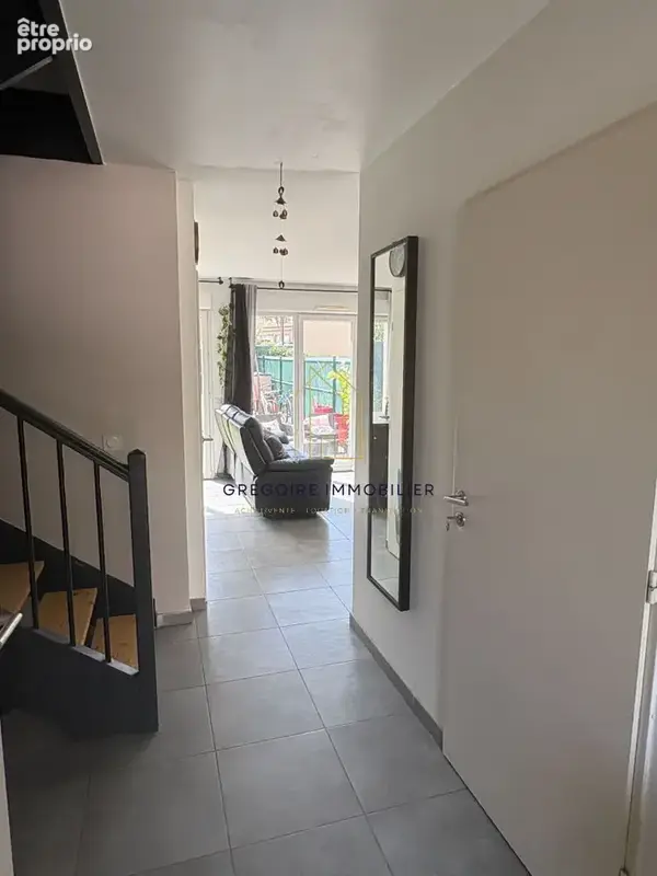 Maison T4 - 75 m² - Jardin, garage et stationnement - Pertuis - photo 4