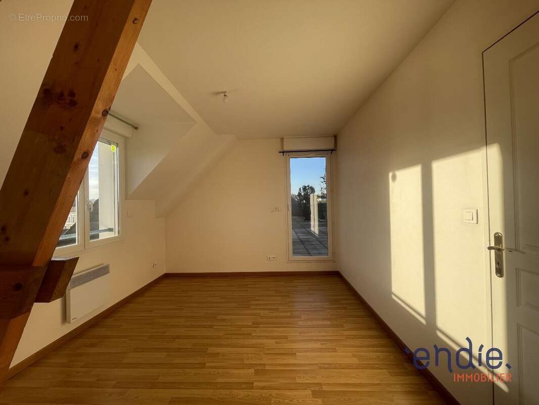 Appartement à BLERE