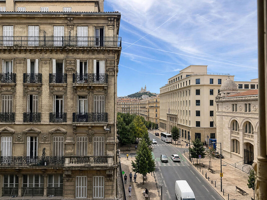 Appartement à MARSEILLE-1E