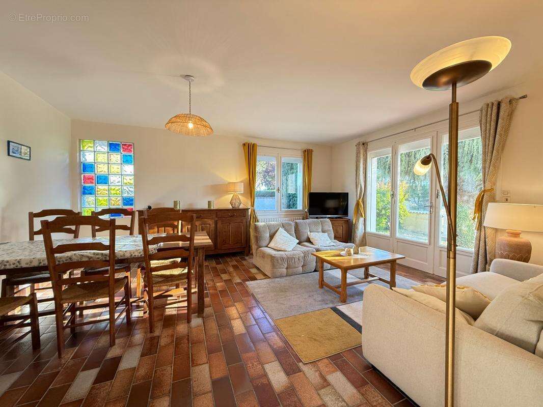 Maison à VAUX-SUR-MER