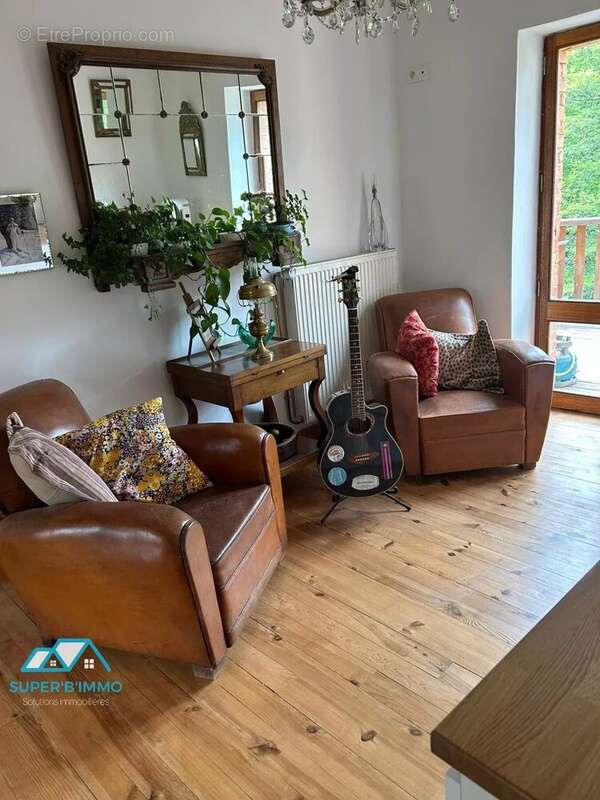 Authentique maison en pierre rénovée, 250 m² habitables – Vue imprenable sur la rivière - photo 13