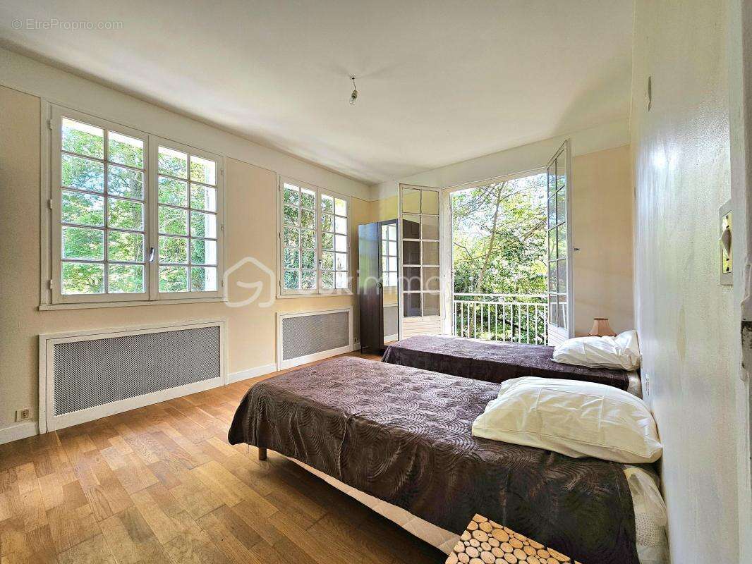 Maison à SAINT-PIERRE-LES-NEMOURS