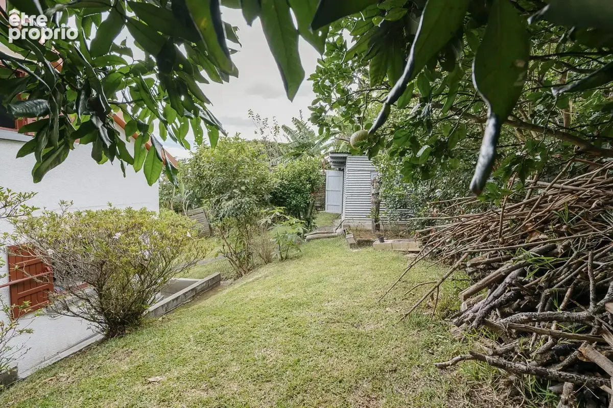 Maison 187 m² à Saint-Paul  - photo 4