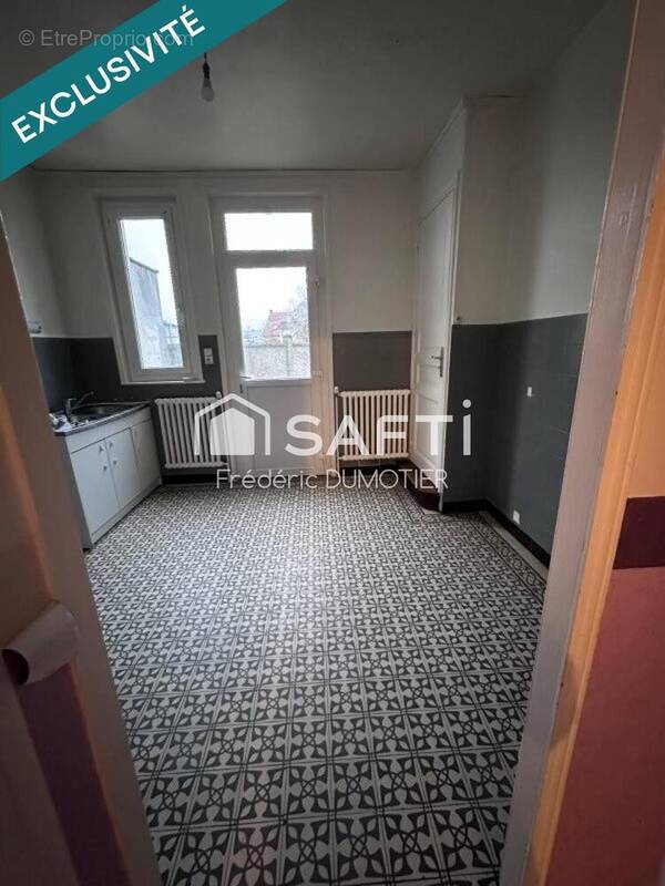 Photo 1 - Maison à TERGNIER