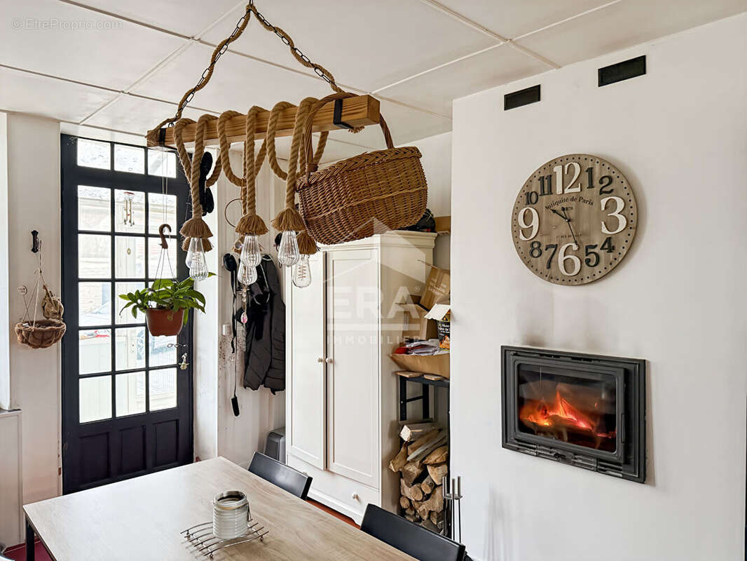 Maison à PARAY-DOUAVILLE