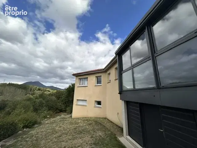 Maison 7 pièces 173 m² à vendre à Royat (63130) - photo 2