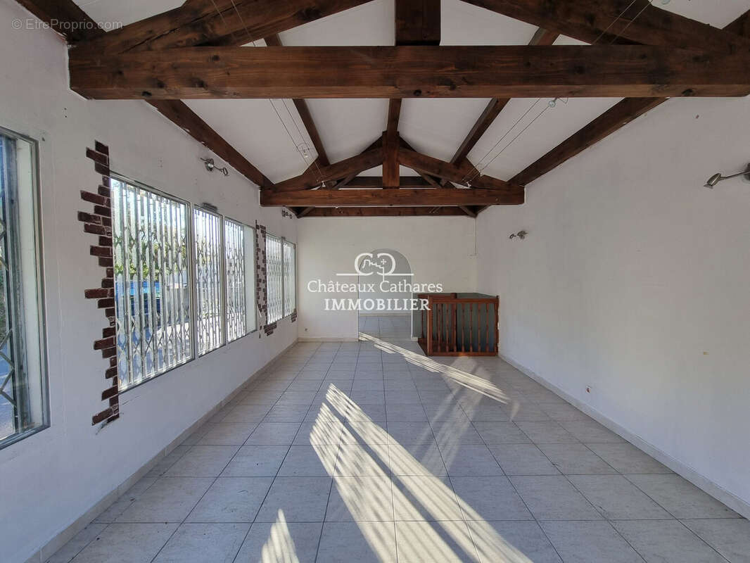 Commerce à TAUTAVEL