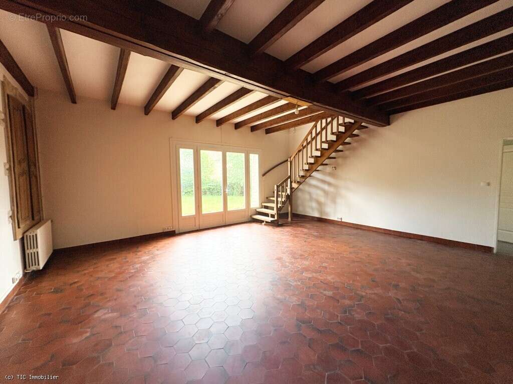 Maison à AUNAC