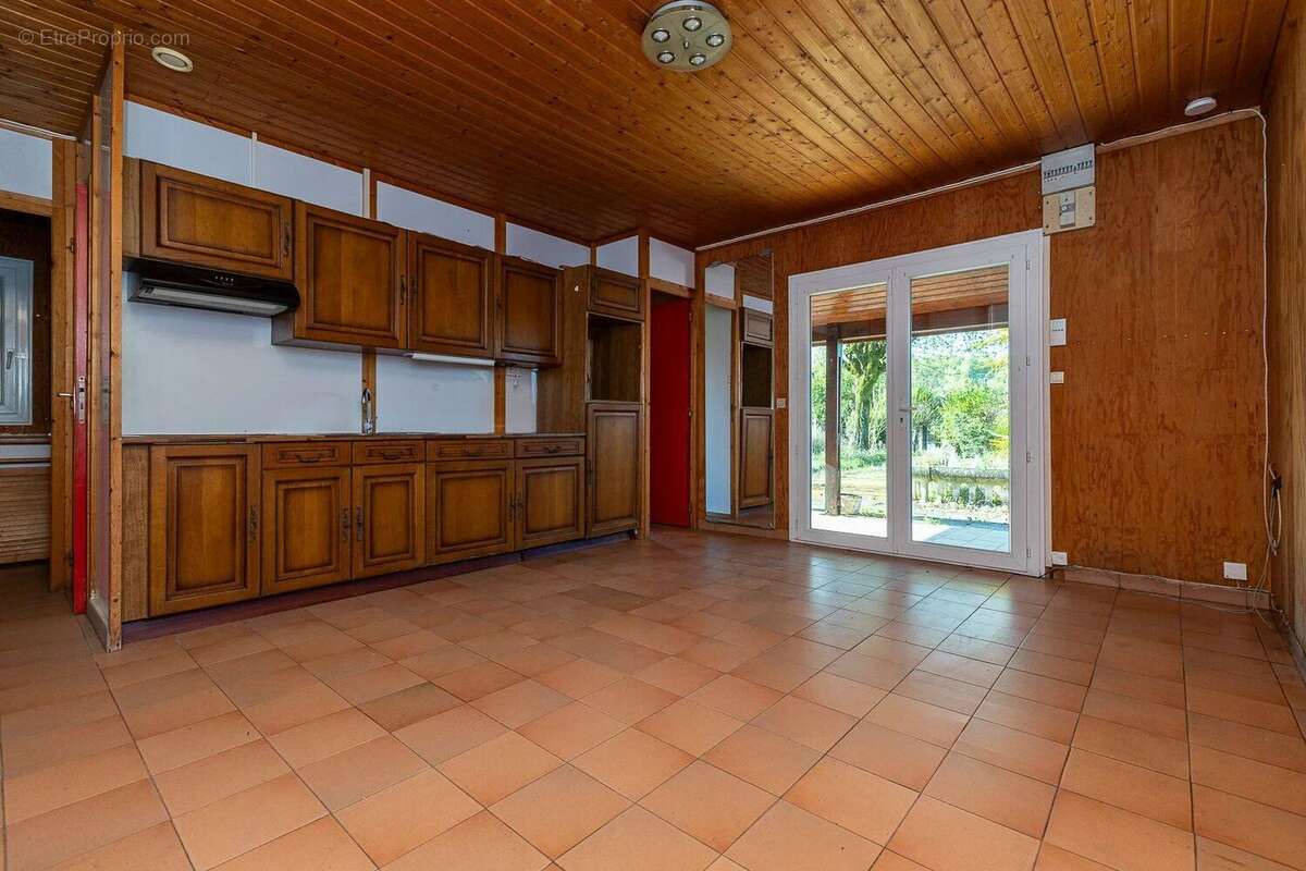 Maison à MONTALIEU-VERCIEU