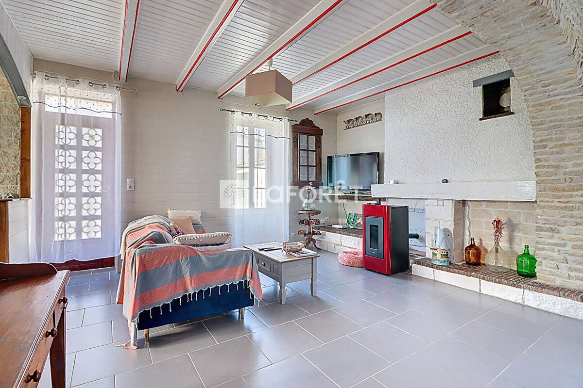 Maison à SAINT-CLEMENT-DES-BALEINES