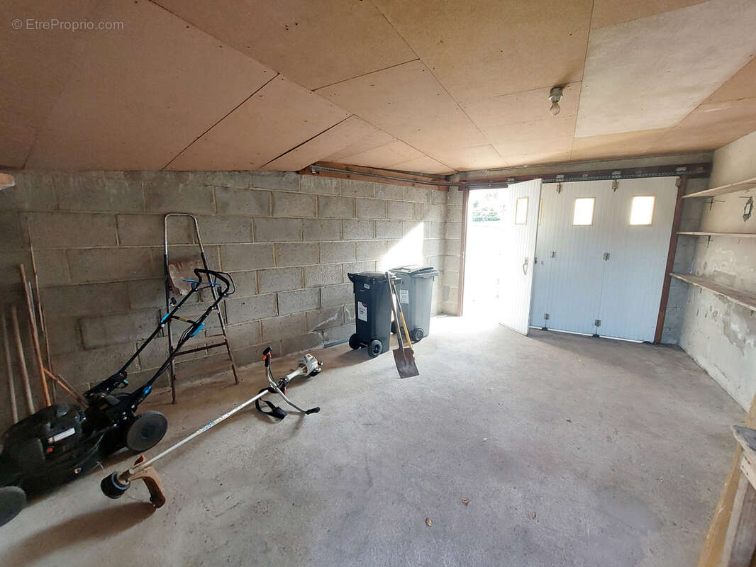 Maison à ARGENTRE-DU-PLESSIS