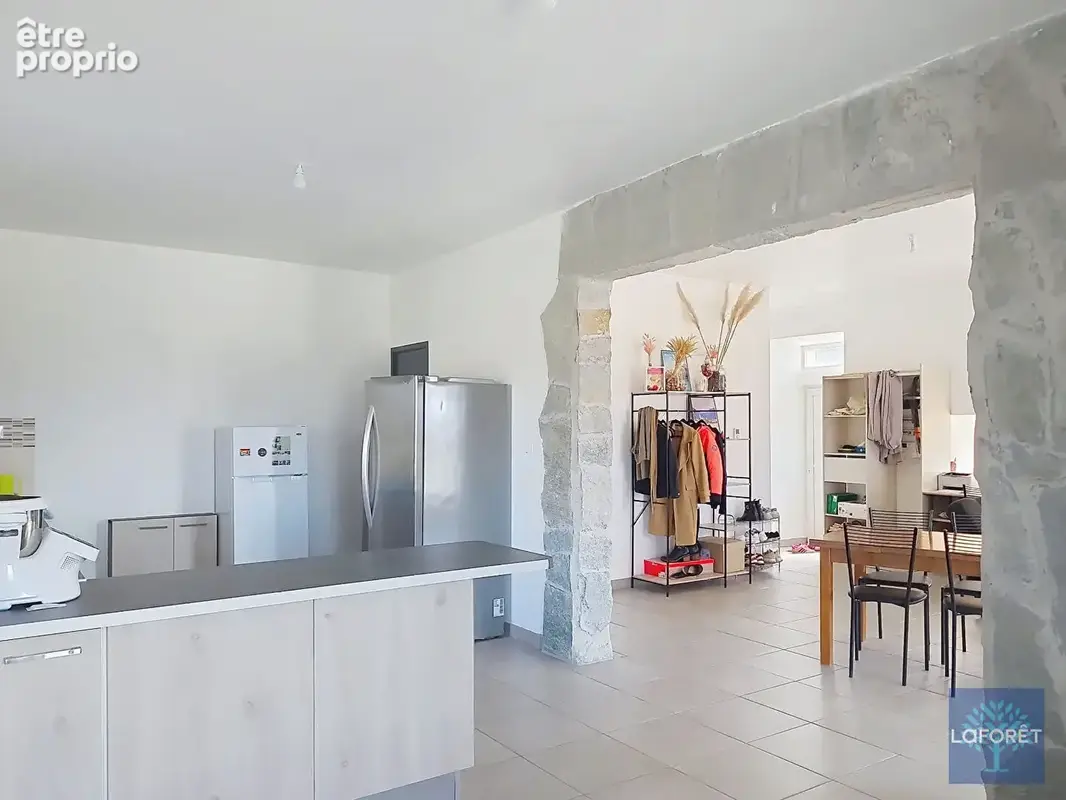 Magnifique corps de ferme rénové avec 5 chambres, dépendances et vue panoramique - photo 7