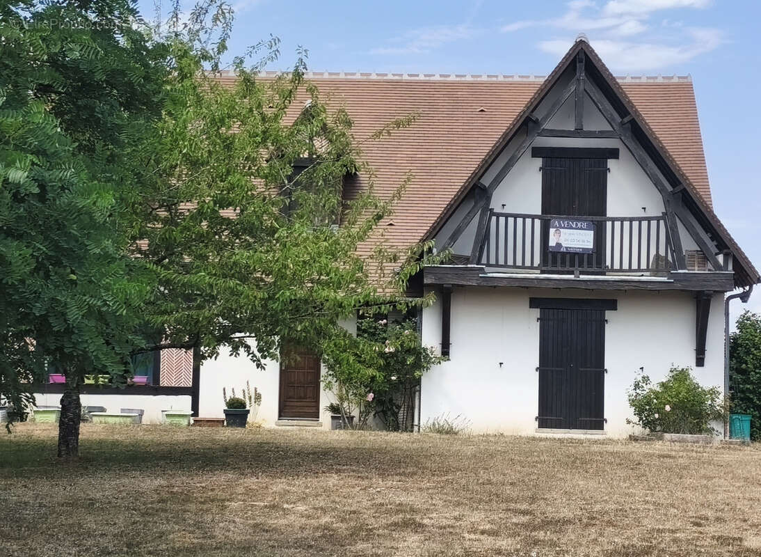 Maison à NEUVY