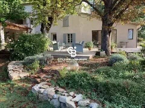 Maison à SAINT-ANTONIN-DU-VAR