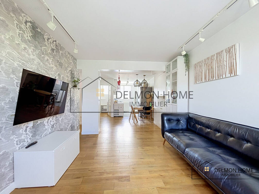 Appartement à LA GARENNE-COLOMBES
