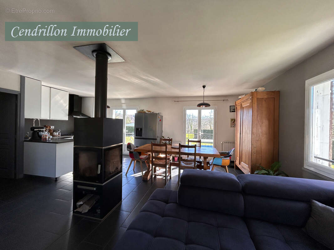 EXCLUSIVITÉ   Maison familiale  (115 m2) avec jardin clos et sous-sol complet à Sardent - photo 6