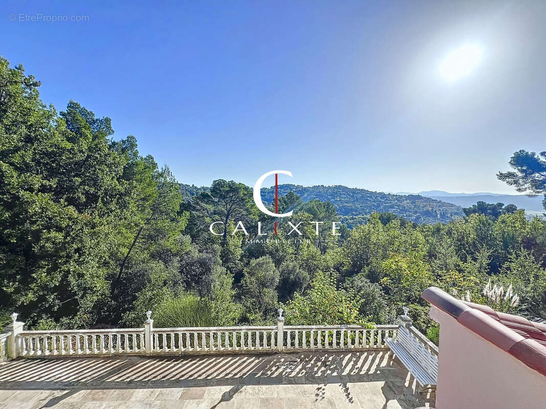 Maison 91 m² à Fayence  - photo 2