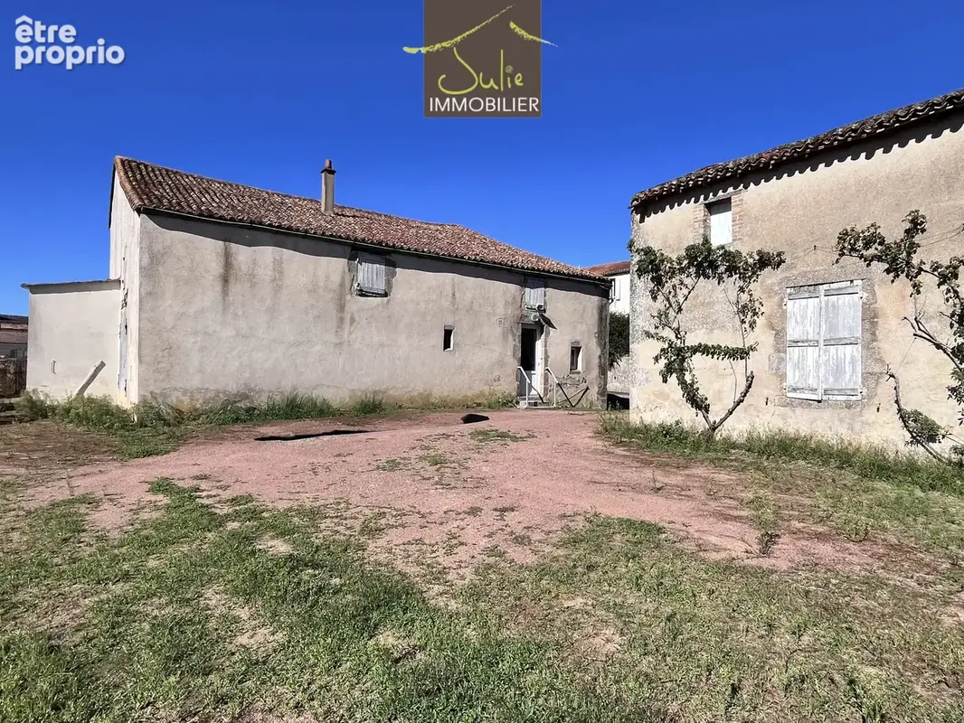 Ensemble Immobilier avec maison, ancienne habitation à rénover et sur 1972m2 en partie constructible ! - photo 7