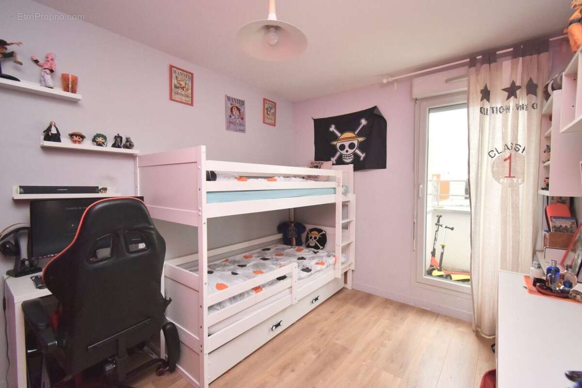 Appartement à GENNEVILLIERS