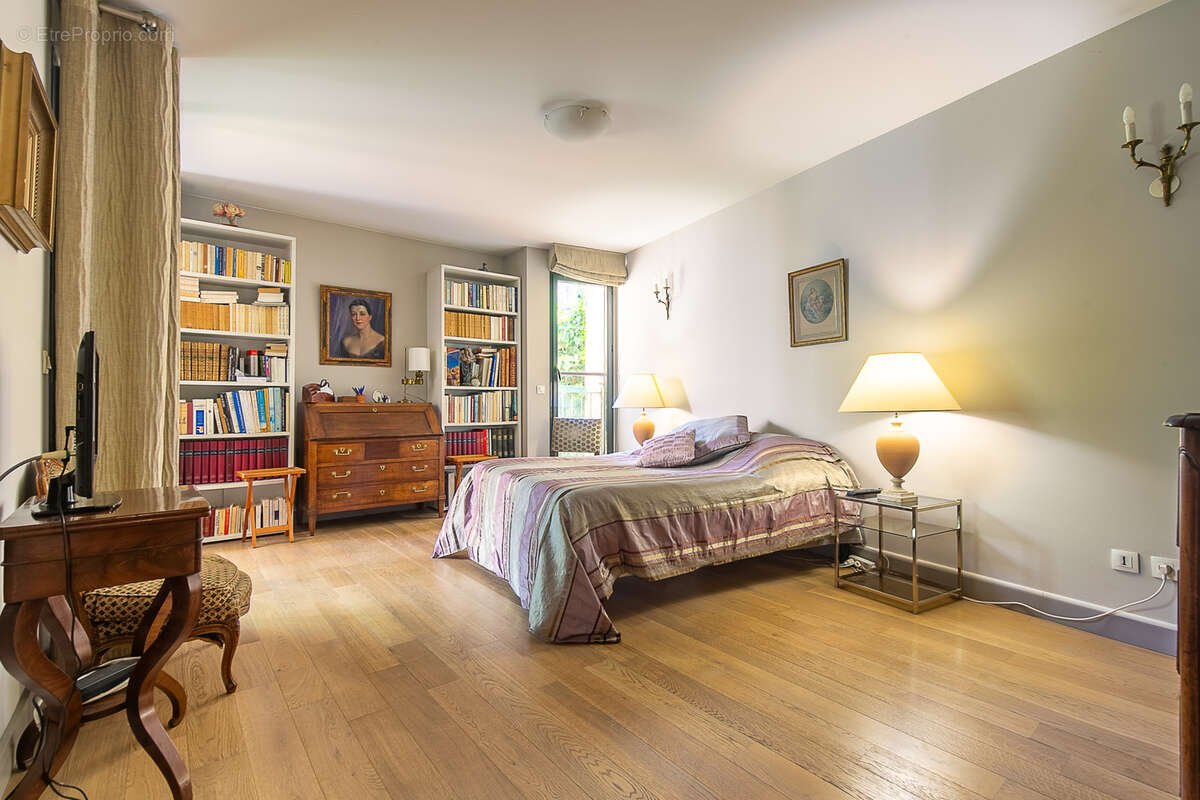 Appartement à MARSEILLE-7E