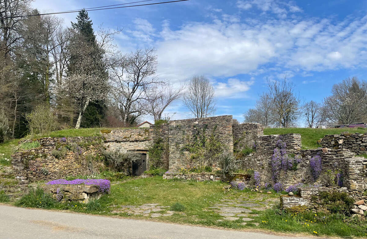 Maison à SAINT-MARTIN-SAINTE-CATHERINE